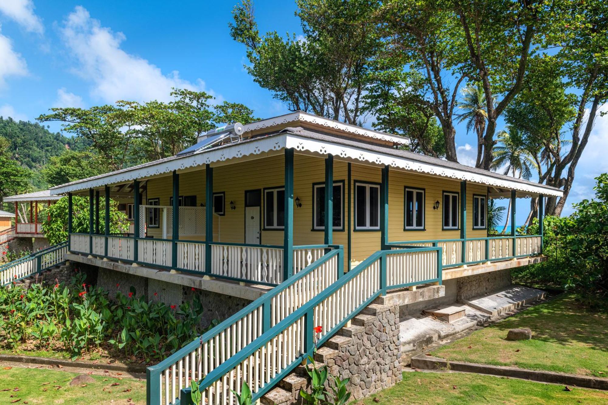 Rosalie Bay Eco Resort & Spa ภายนอก รูปภาพ
