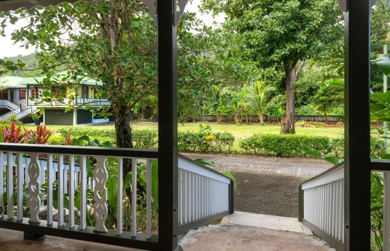 Rosalie Bay Eco Resort & Spa ภายนอก รูปภาพ